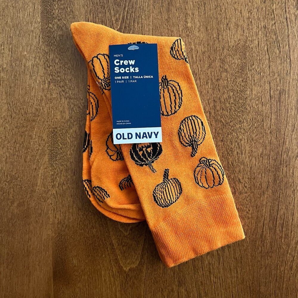 Old Navy pumpkin socks NWT